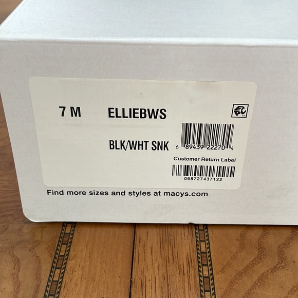 Women’s snake skin bootie, size7. - Picture 6 of 6